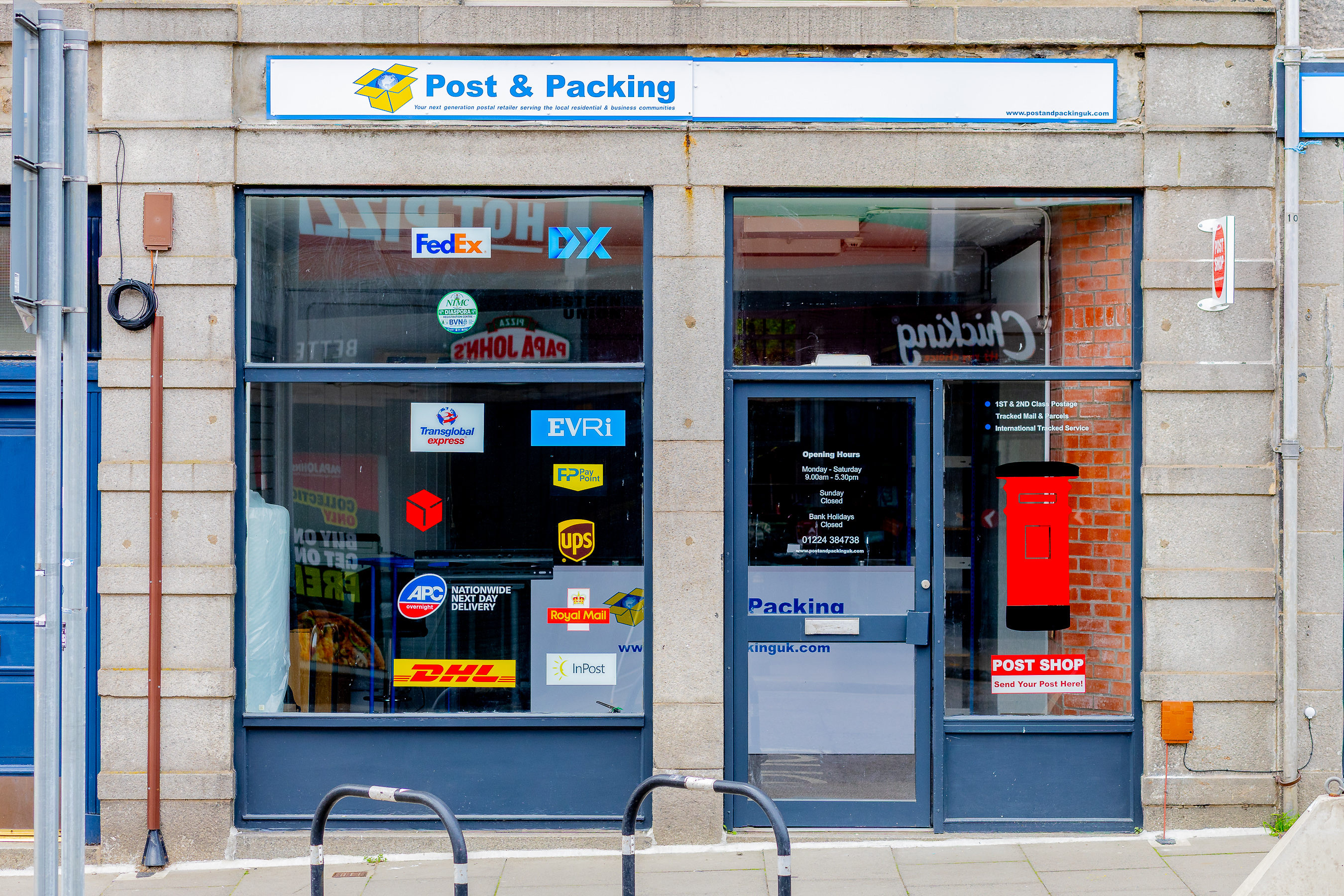 Post and Packing Office